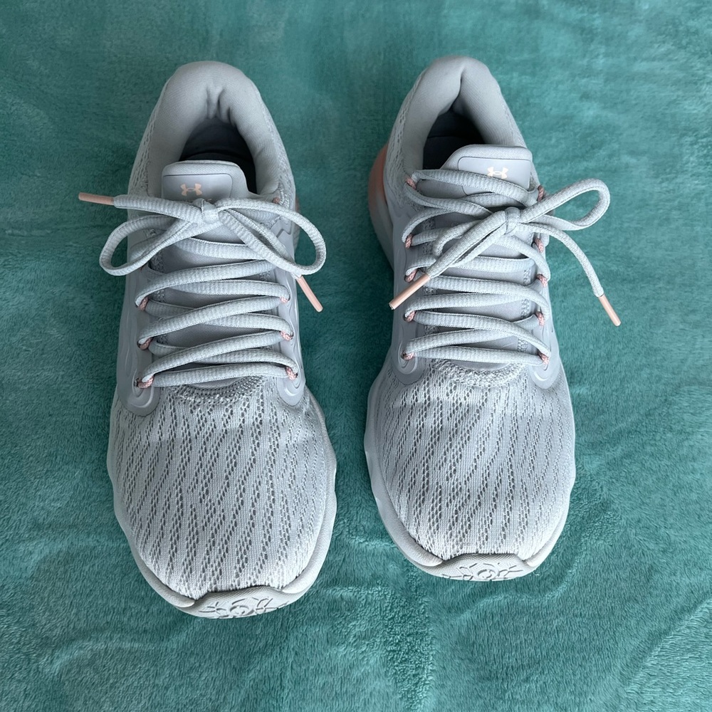 Under Armor Vantage Sneaker
